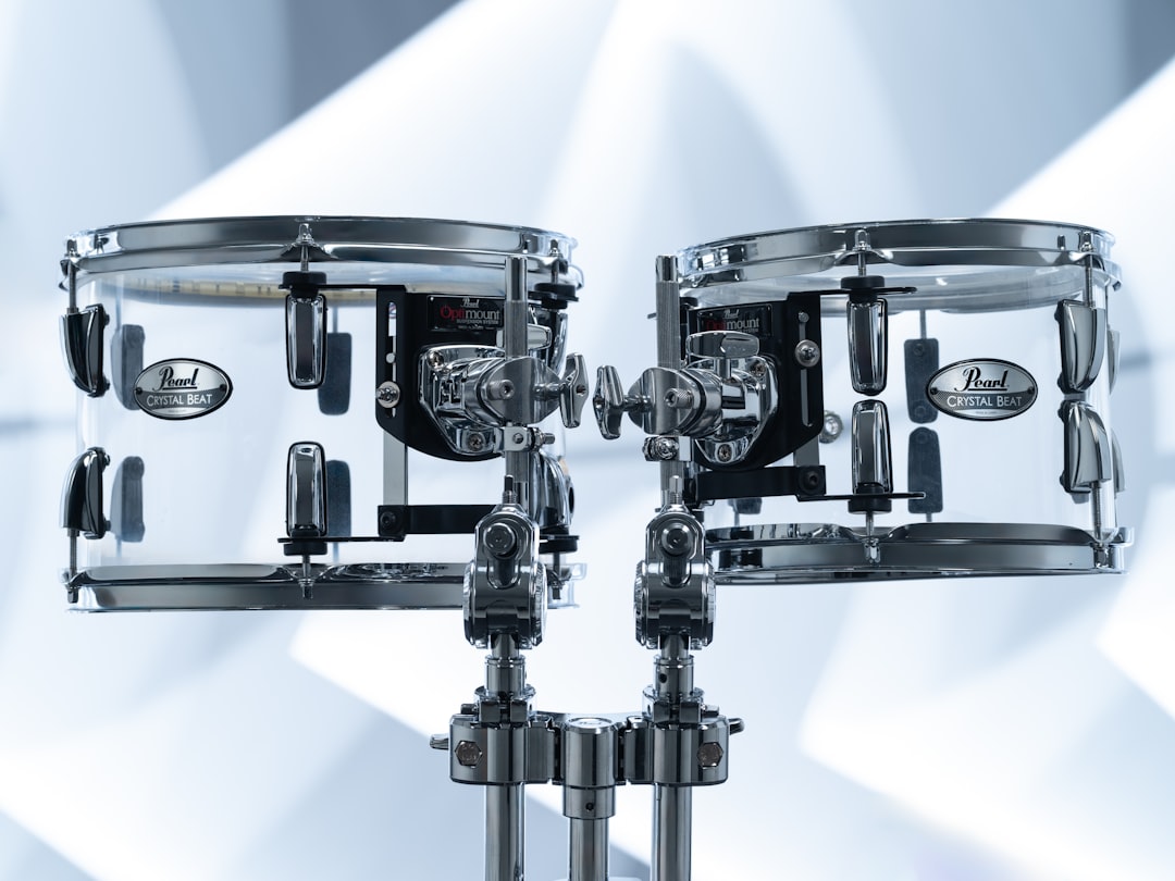 A picture of a set of drums on a stand