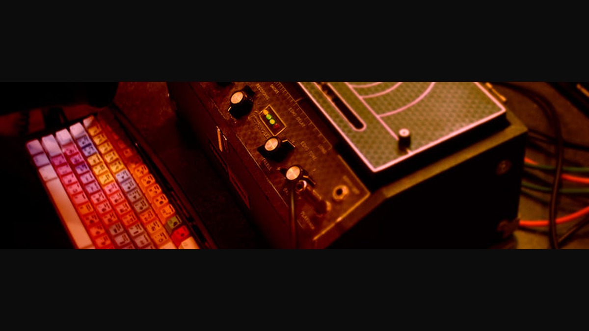 UAD EP-34 Tape Echo 入力クリップとテープの癖を音作りに使う